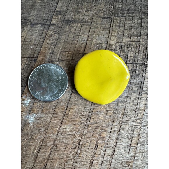 Vintage Yellow Enamel Modernist Statement Earrings, Sculptural 80s/90s Style - Picture 5 of 7